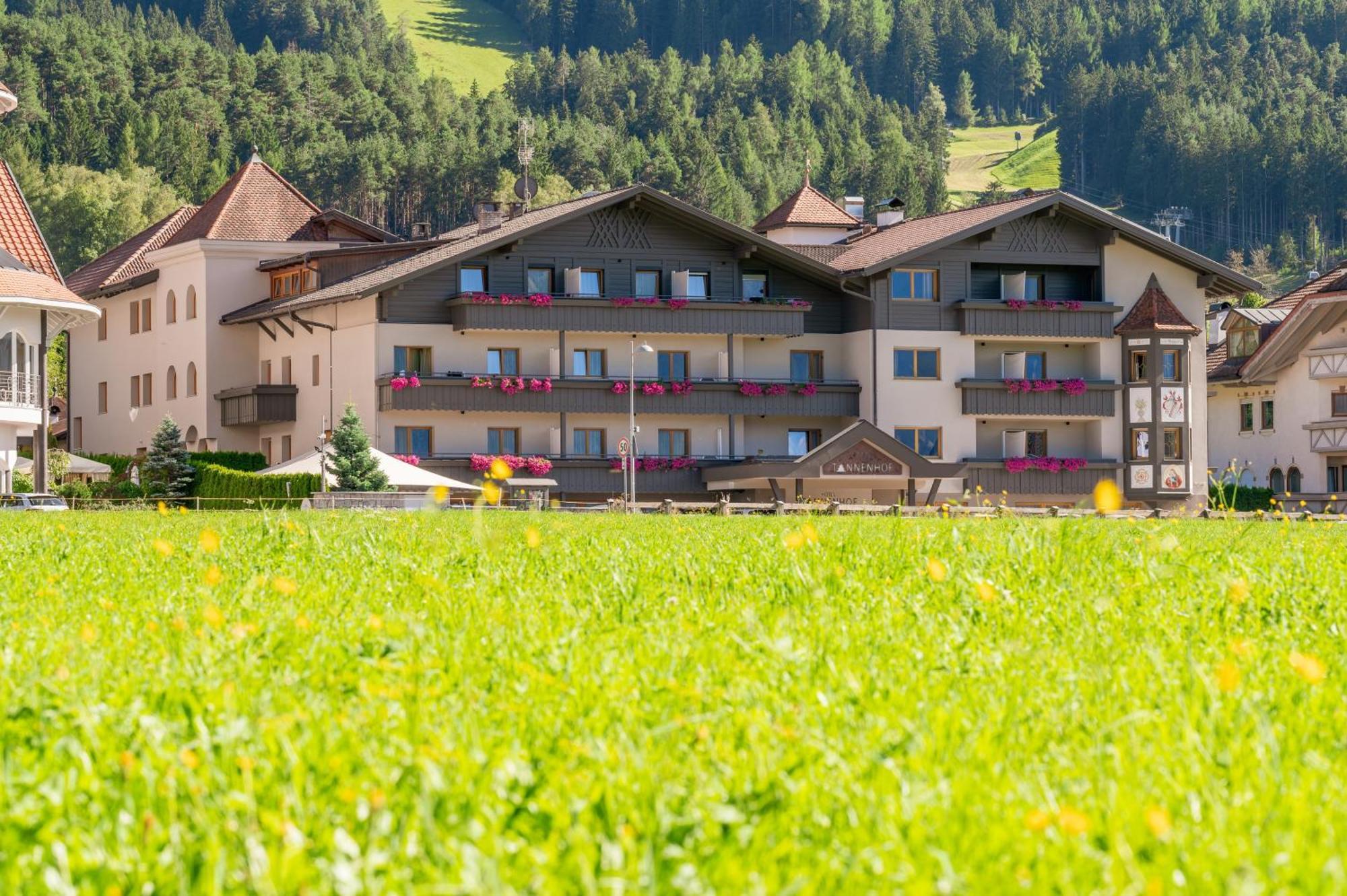 Hotel Tannenhof Brunico Dış mekan fotoğraf